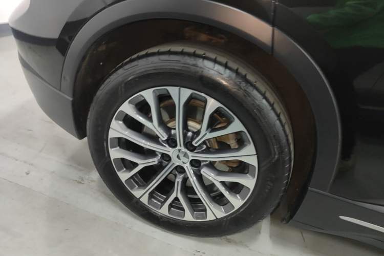 Used Nio ES6 2024 75 kWh Right Rear Wheel Hub