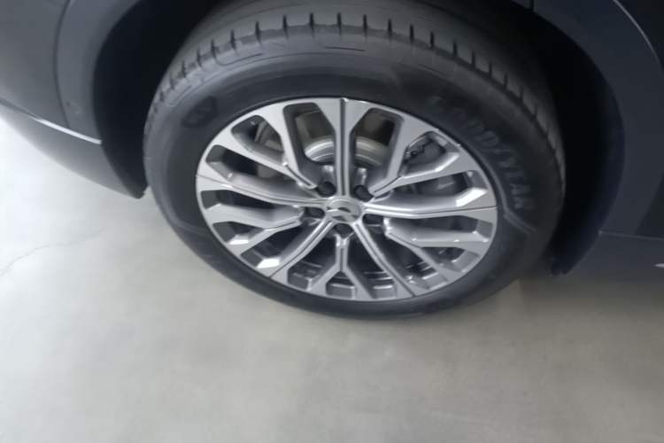 Used Nio ES6 2024 75 kWh Right Rear Wheel Hub