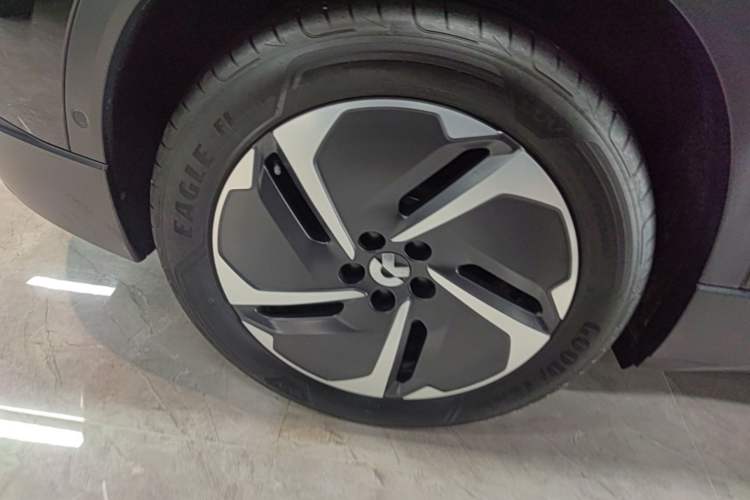 Used Nio ES6 2024 75 kWh Right Rear Wheel Hub
