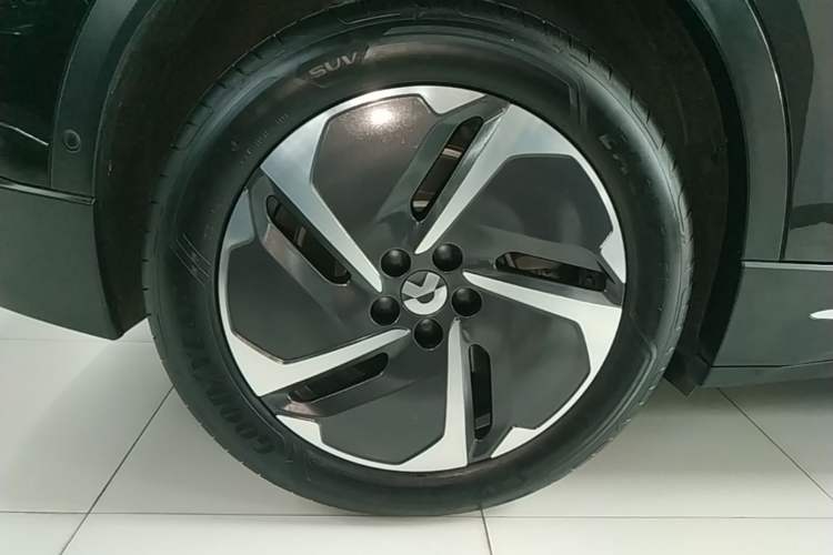 Used Nio ES6 2024 75 kWh Right Rear Wheel Hub