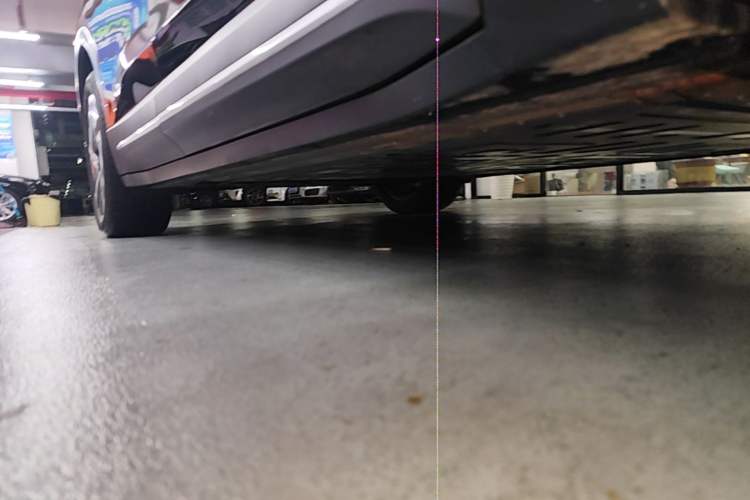 Used Nio ES6 2024 75 kWh Right Side Sill