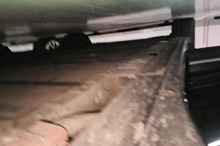 Used Nio ES6 2024 75 kWh Right Side Sill