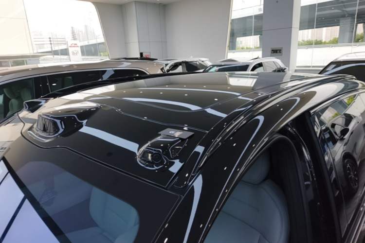 Used Nio ES6 2024 75 kWh Roof