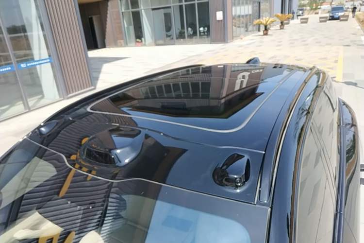 Used Nio ES6 2024 75 kWh Roof