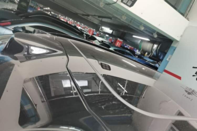Used Nio ES6 2024 75 kWh Roof