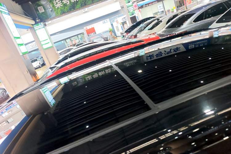 Used Nio ES6 2024 75 kWh Roof
