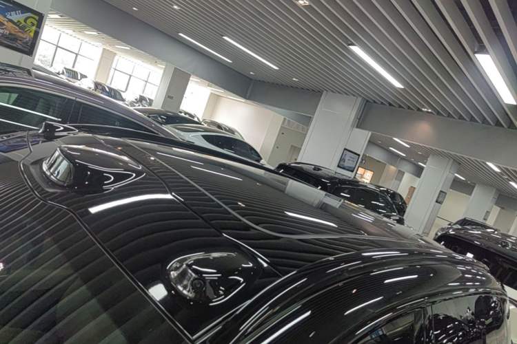Used Nio ES6 2024 75 kWh Roof