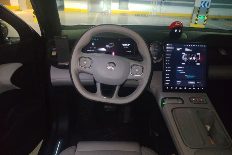 Used Nio ES6 2024 75 kWh Steering Wheel