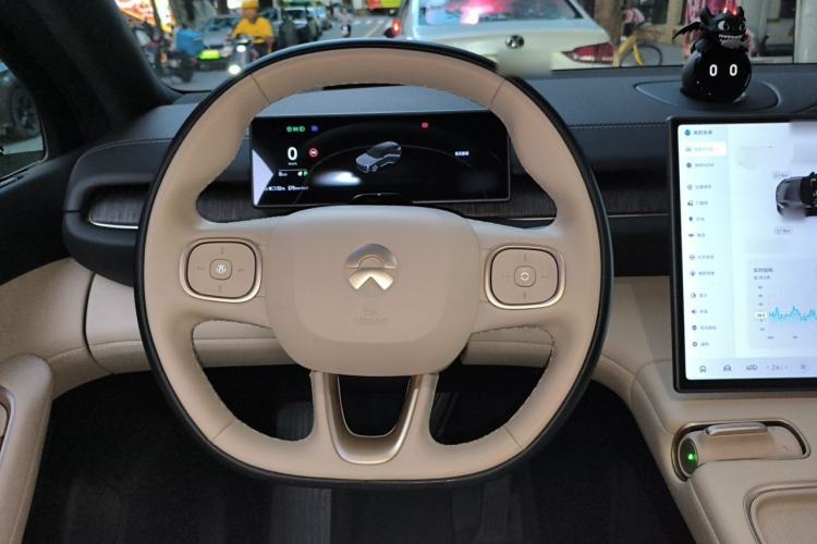 Used Nio ES6 2024 75 kWh Steering Wheel