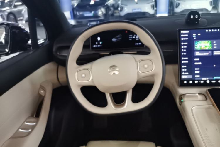 Used Nio ES6 2024 75 kWh Steering Wheel