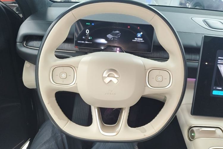 Used Nio ES6 2024 75 kWh Steering Wheel