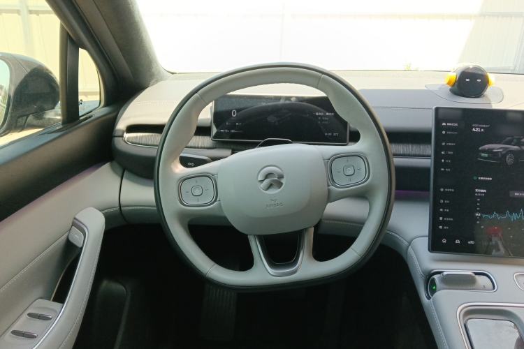 Used Nio ES6 2024 75 kWh Steering Wheel