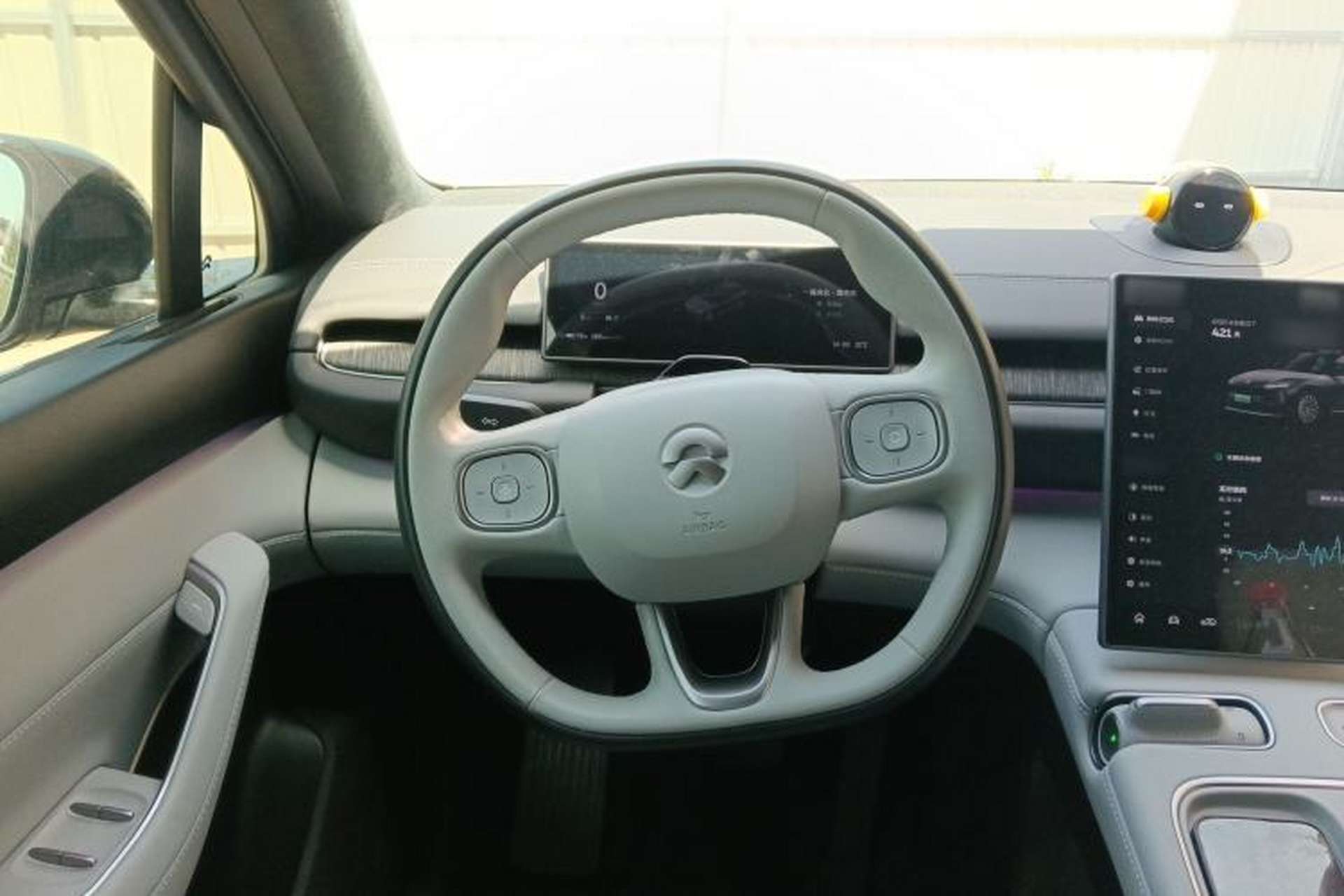 Used Nio ES6 2024 75 kWh Steering Wheel