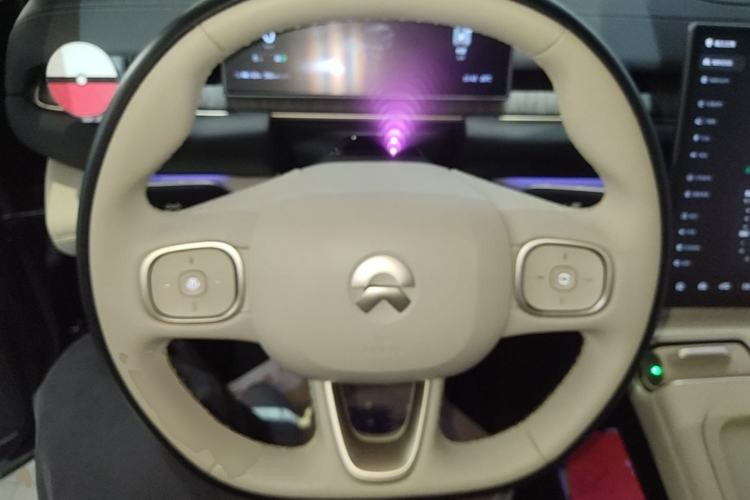 Used Nio ES6 2024 75 kWh Steering Wheel