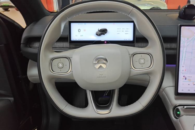 Used Nio ES6 2024 75 kWh Steering Wheel