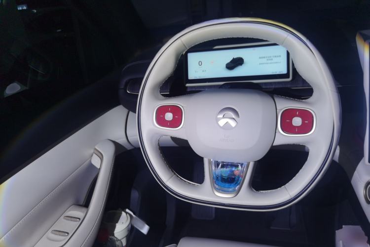 Used Nio ES6 2024 75 kWh Steering Wheel