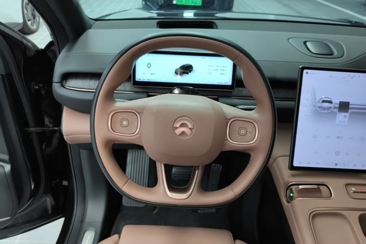 Used Nio ES6 2024 75 kWh Steering Wheel