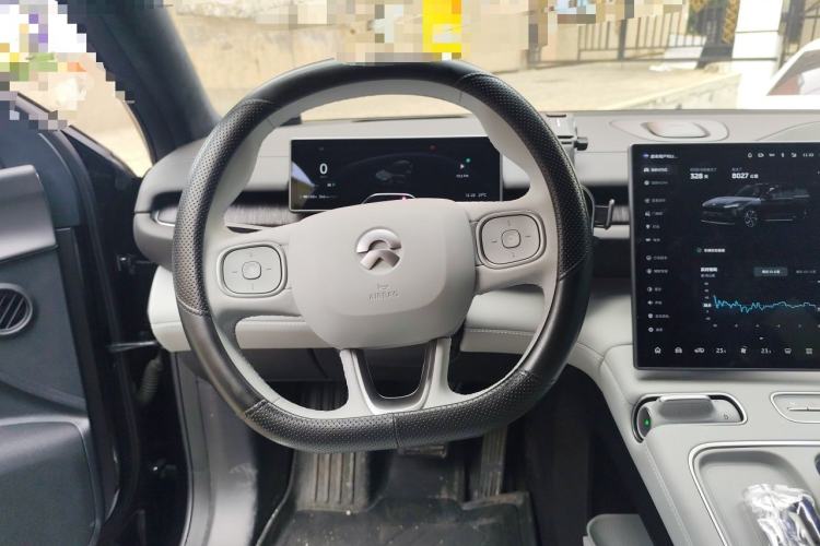 Used Nio ES6 2024 75 kWh Steering Wheel