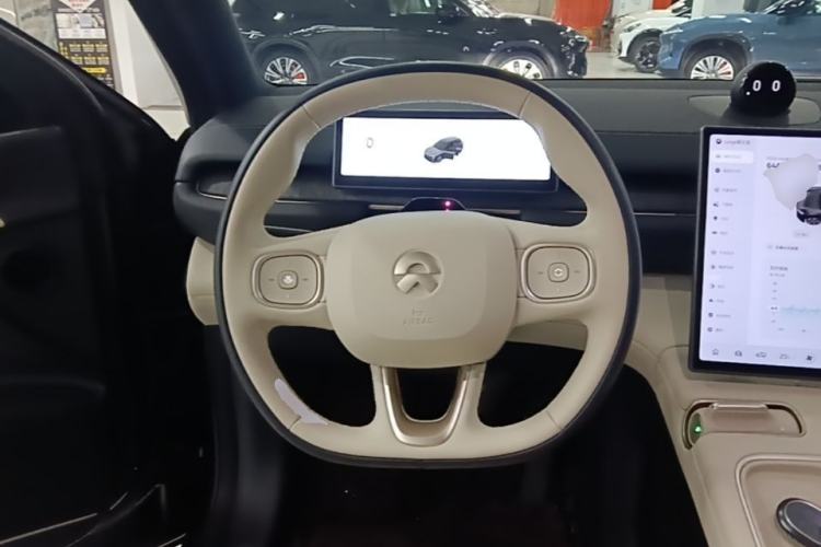 Used Nio ES6 2024 75 kWh Steering Wheel