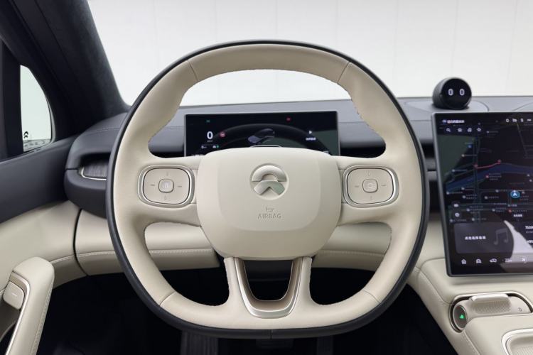 Used Nio ES6 2024 75 kWh Steering Wheel