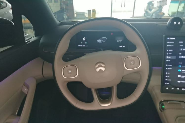 Used Nio ES6 2024 75 kWh Steering Wheel