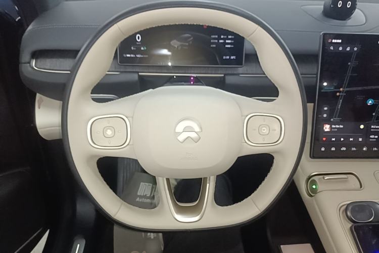 Used Nio ES6 2024 75 kWh Steering Wheel