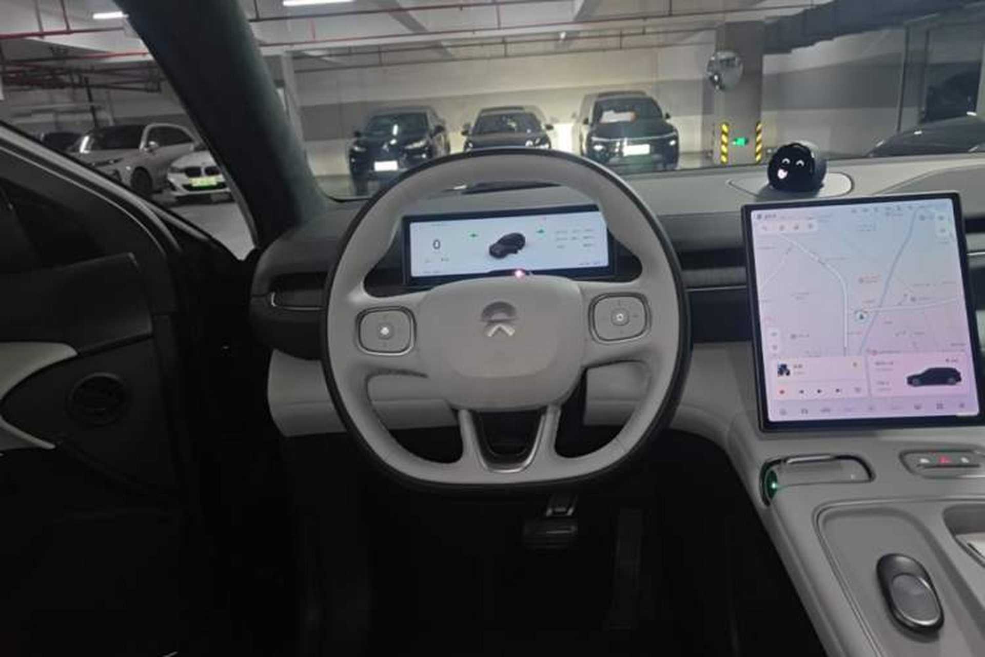 Used Nio ES6 2024 75 kWh Steering Wheel