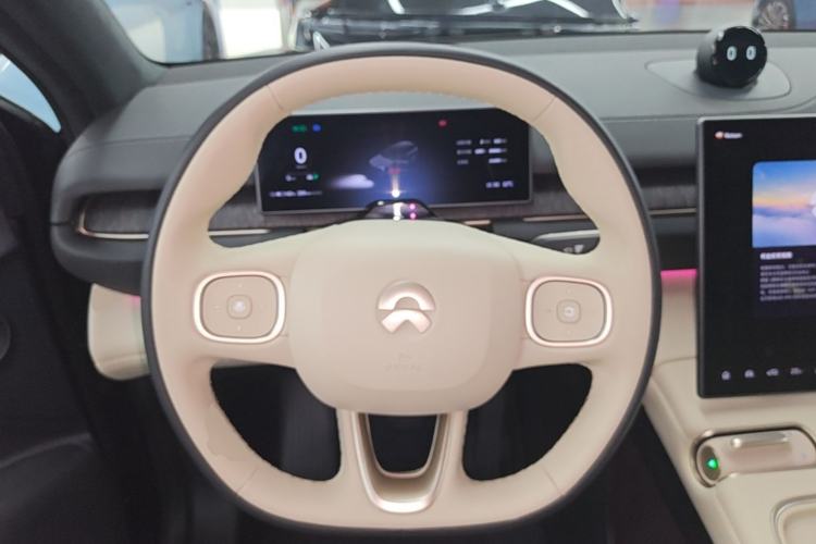 Used Nio ES6 2024 75 kWh Steering Wheel