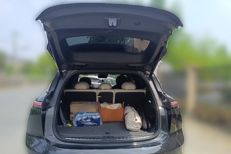 Used Nio ES6 2024 75 kWh Trunk