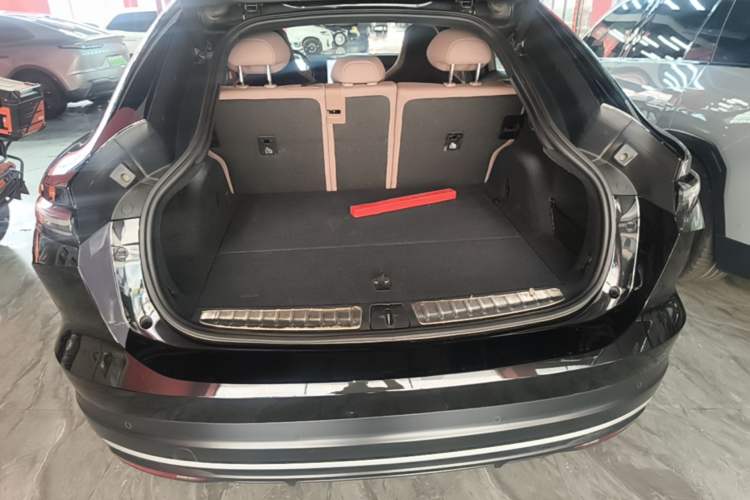 Used Nio ES6 2024 75 kWh Trunk