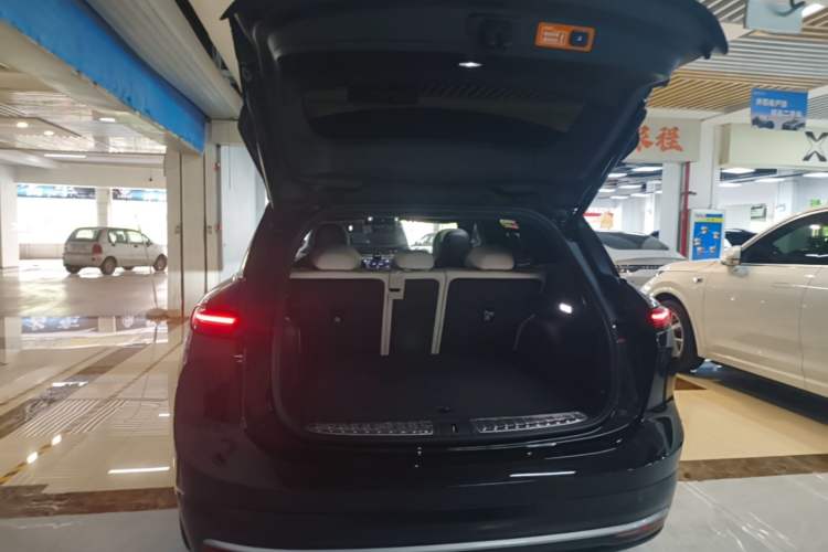 Used Nio ES6 2024 75 kWh Trunk