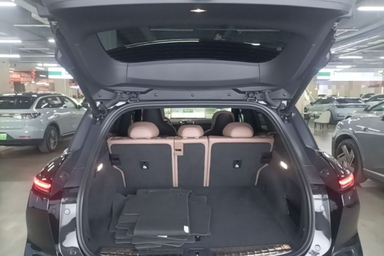 Used Nio ES6 2024 75 kWh Trunk