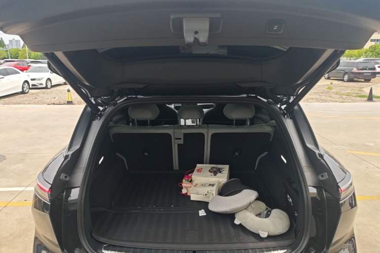 Used Nio ES6 2024 75 kWh Trunk