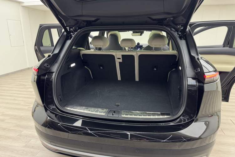 Used Nio ES6 2024 75 kWh Trunk