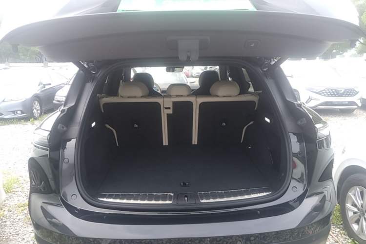 Used Nio ES6 2024 75 kWh Trunk