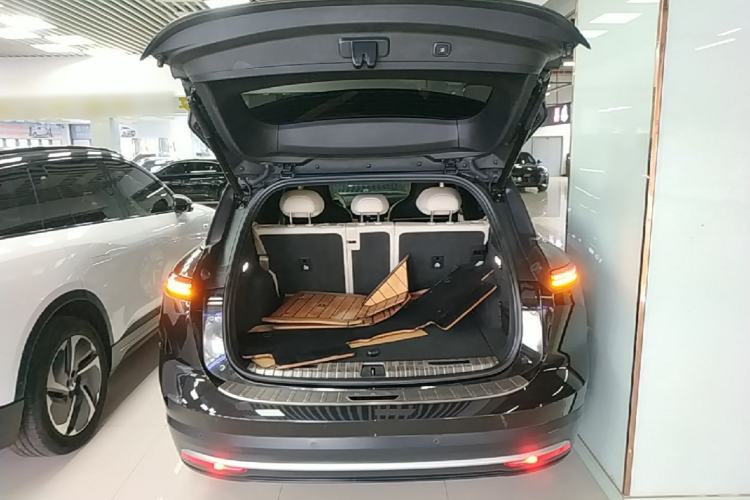 Used Nio ES6 2024 75 kWh Trunk