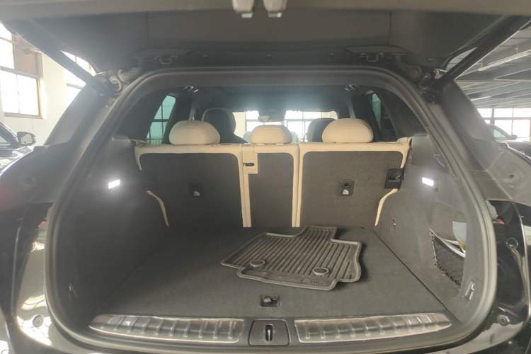 Used Nio ES6 2024 75 kWh Trunk