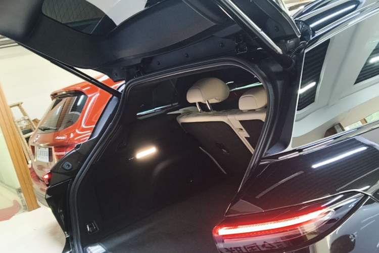Used Nio ES6 2024 75 kWh Trunk