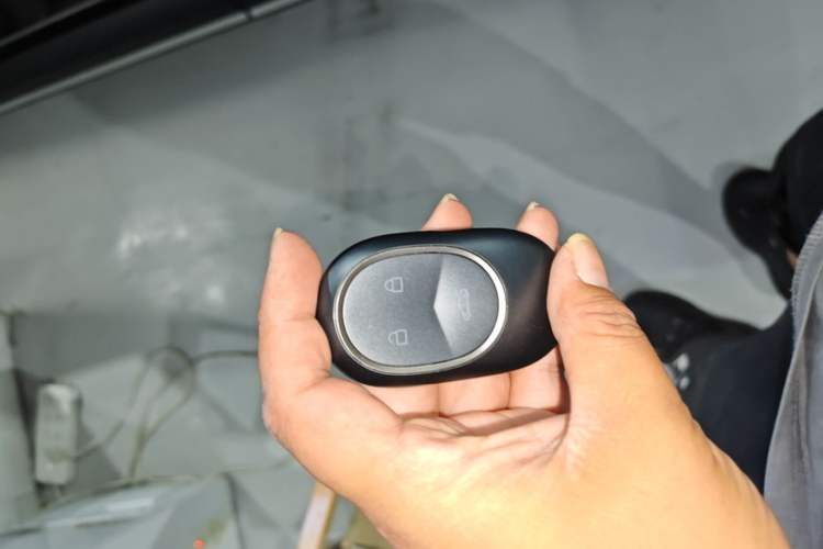 Used Nio ES6 2024 75 kWh Vehicle Key