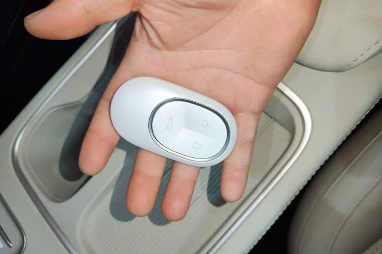 Used Nio ES6 2024 75 kWh Vehicle Key