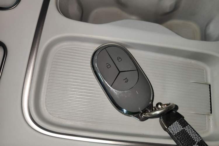 Used Nio ES6 2024 75 kWh Vehicle Key