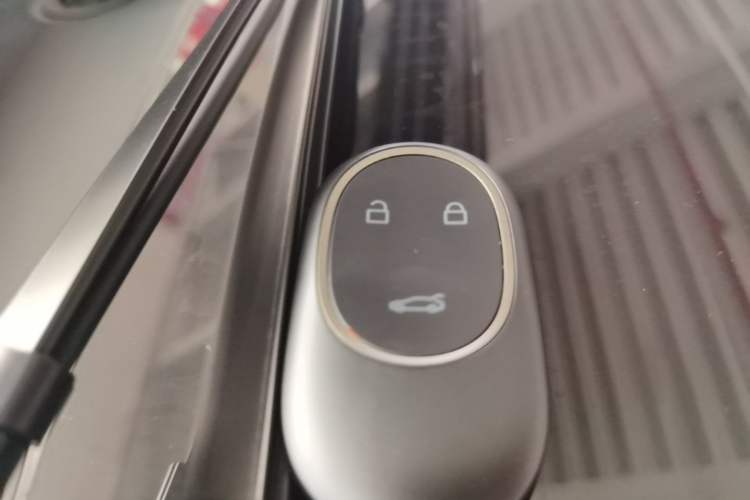 Used Nio ES6 2024 75 kWh Vehicle Key