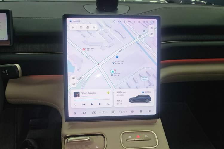 Used Nio ES6 2024 75 kWh Audio And AC Panel