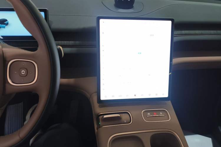 Used Nio ES6 2024 75 kWh Audio And AC Panel