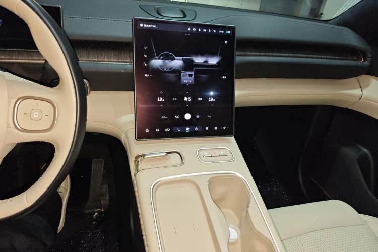 Used Nio ES6 2024 75 kWh Audio And AC Panel