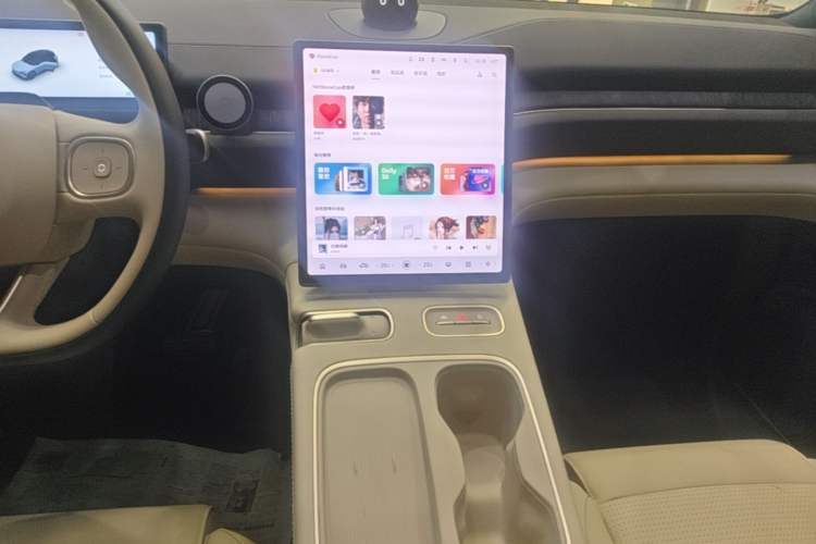 Used Nio ES6 2024 75 kWh Audio And AC Panel