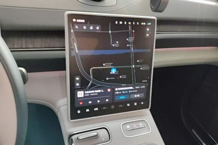 Used Nio ES6 2024 75 kWh Audio And AC Panel