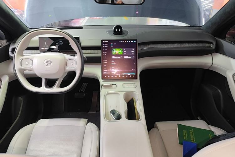 Used Nio ES6 2024 75 kWh Center Console