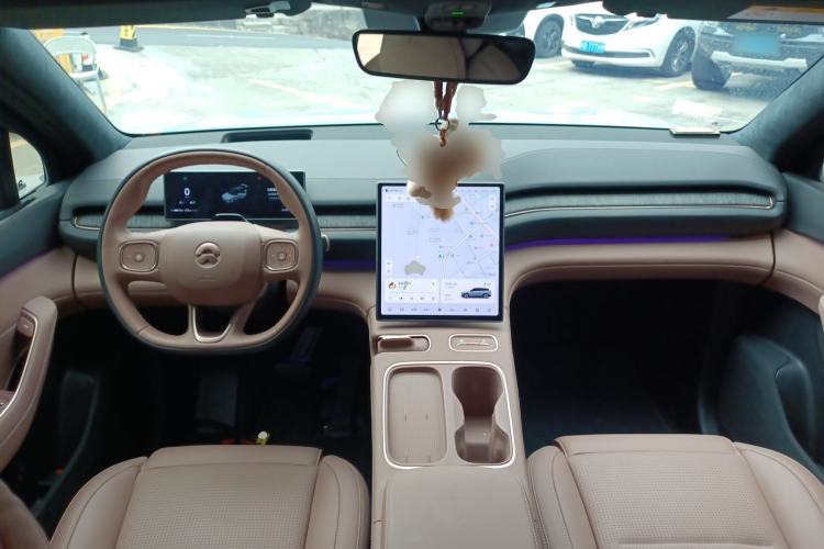 Used Nio ES6 2024 75 kWh Center Console