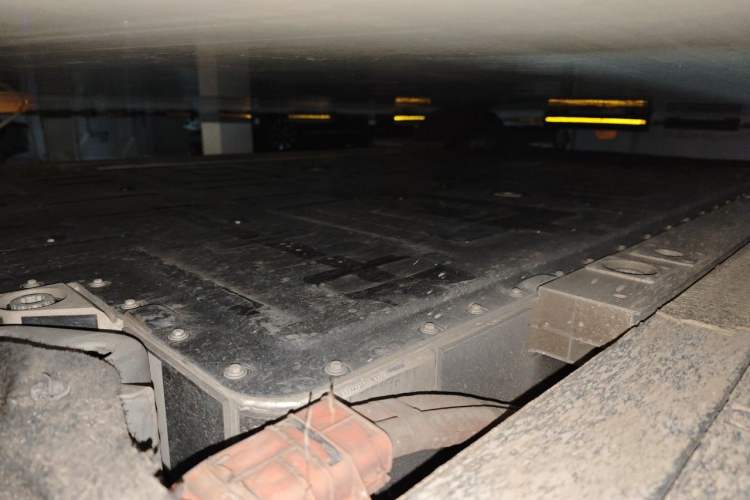 Used Nio ES6 2024 75 kWh Chassis Front Right